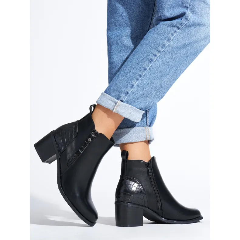 Black elegant ankle boots