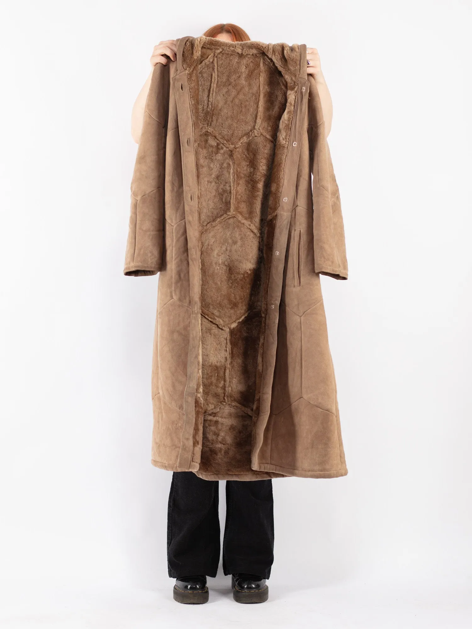 Vintage 70's Women Hooded Sheepskin Coat in Beige